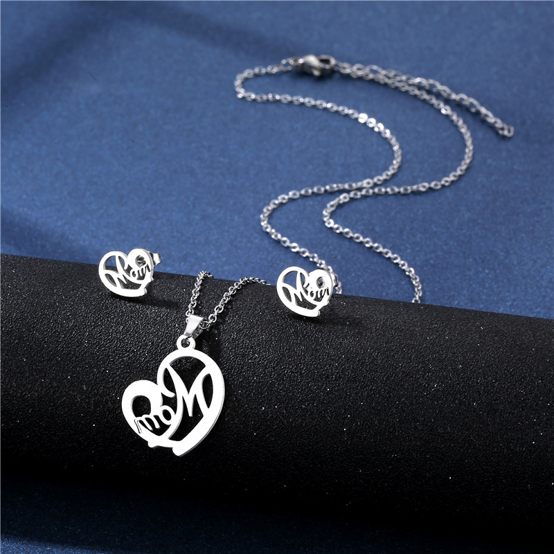 Simple Style Four Leaf Clover Letter Pineapple Stainless Steel Earrings Necklace 3 Piece Set