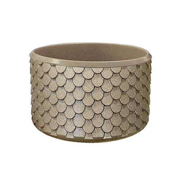 Bronze (fish scale pattern)