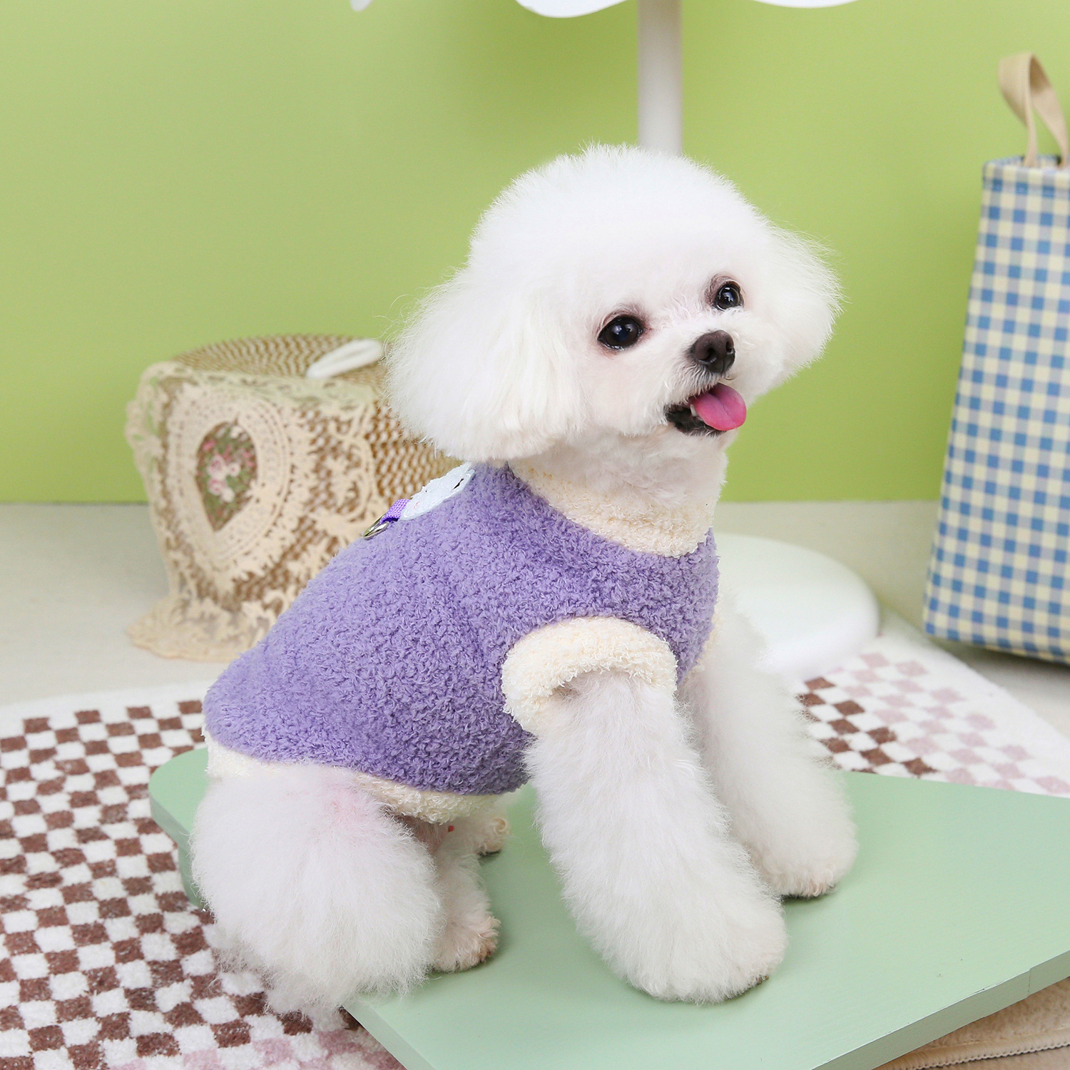 Otoño y invierno calentamiento nueva ropa de mascotas Teddy general perros pequeños y medianos gatos perros lindos ropa en stock al por mayor