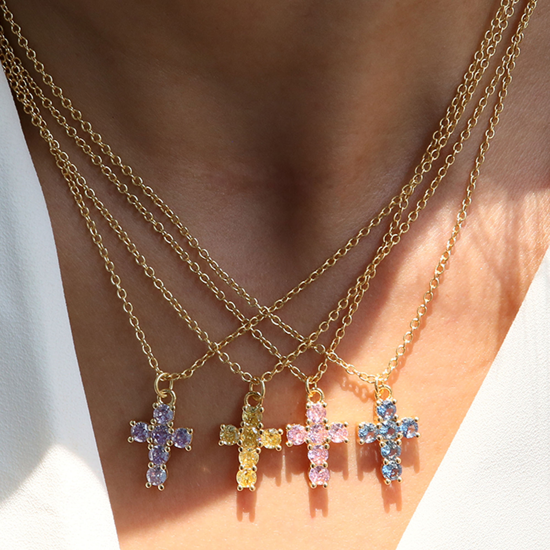 Brass Chain Material 1 Piece Quantity Date, Tea Party Occasion Brass Material Modern Style Classic Style Cross 18K Gold Plated Zircon Brass Wholesale Pendant Necklace