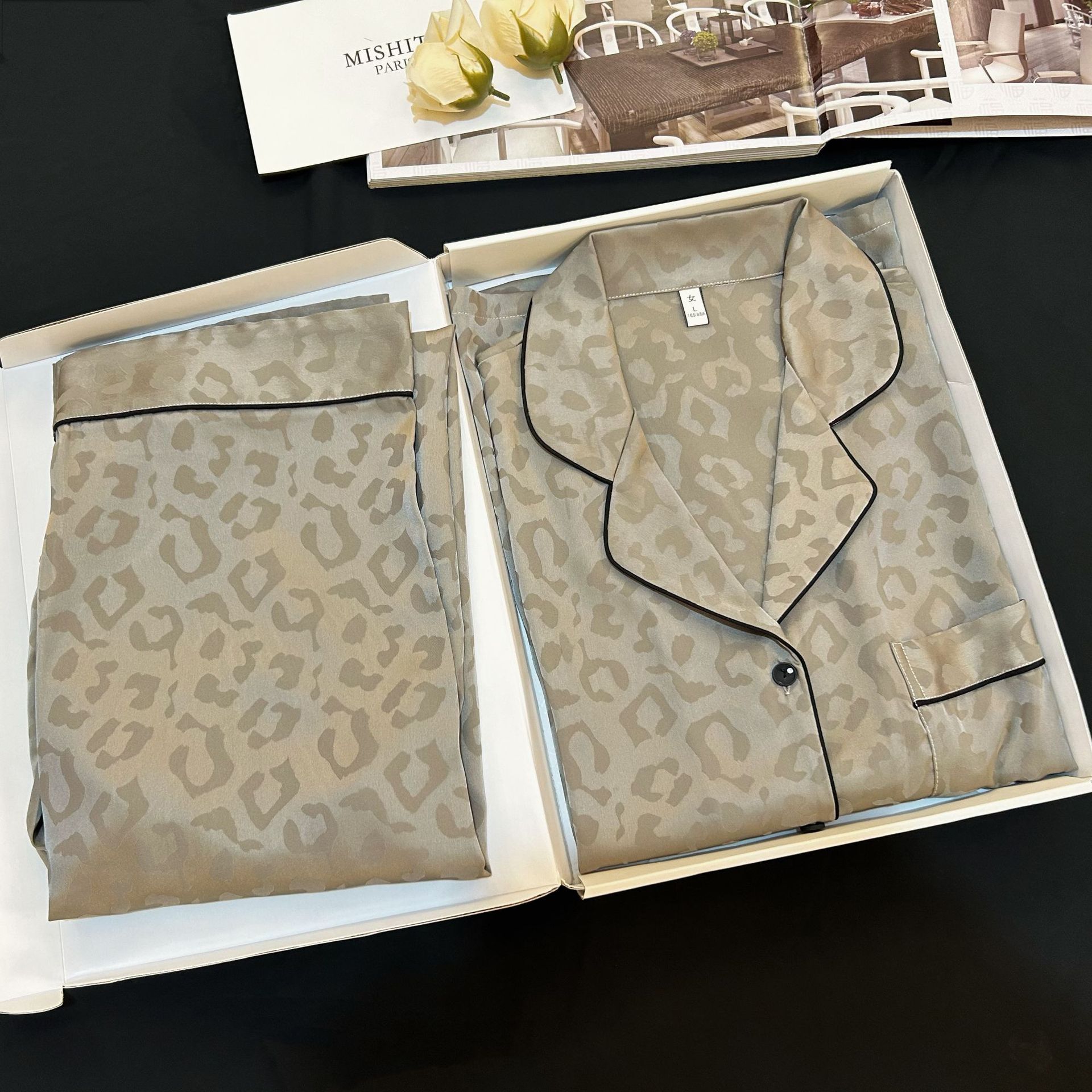 Leopardo transfronterizo jacquard seda de hielo pareja pijama set chatter comercio exterior al por mayor ropa de seda de manga larga