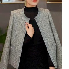 一件代发2025秋季新款时尚法式小香风外套女爆款秋季潮牌百搭上衣