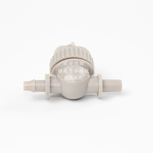 Blanco 6mm de diámetro externo de 6mm conector anti-goteo de púas, válvula de retención de fugas de microjetor desmontable y sin fugas