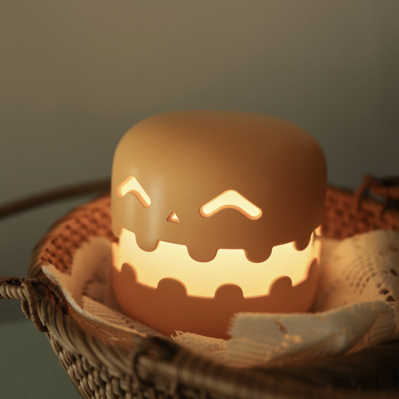 国境を越えた新製品のカボチャランプのベッドの上のハロウィーンの装飾的な雰囲気ランプの創造的な贈り物の小夜灯の充電両用|undefined
