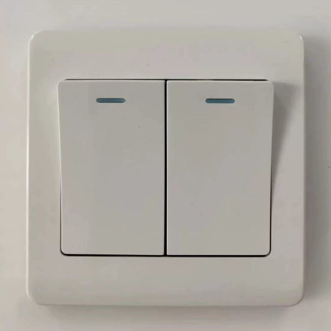 Luoge Wall Ultra-Thin Switch Panel - Lightweight, Multi-Config Electrical Socket Box with Light