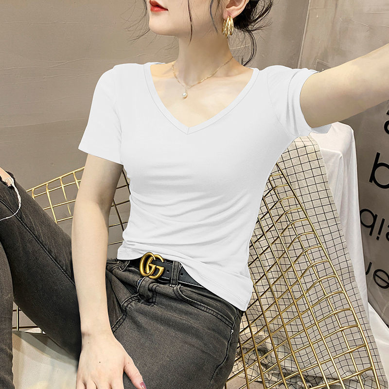 화이트 [브이넥] 모달