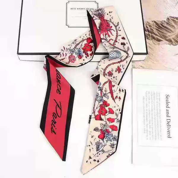 10076 letter red