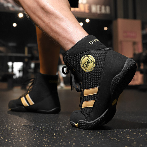 Boxing shoes for men and women, squat and deadlift training shoes, sanda and Muay Thai fighting shoes, indoor fitness professional Taekwondo and boxing shoes, wrestling shoes.
