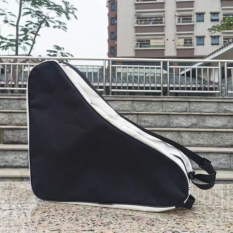 Triangle bag [beige]