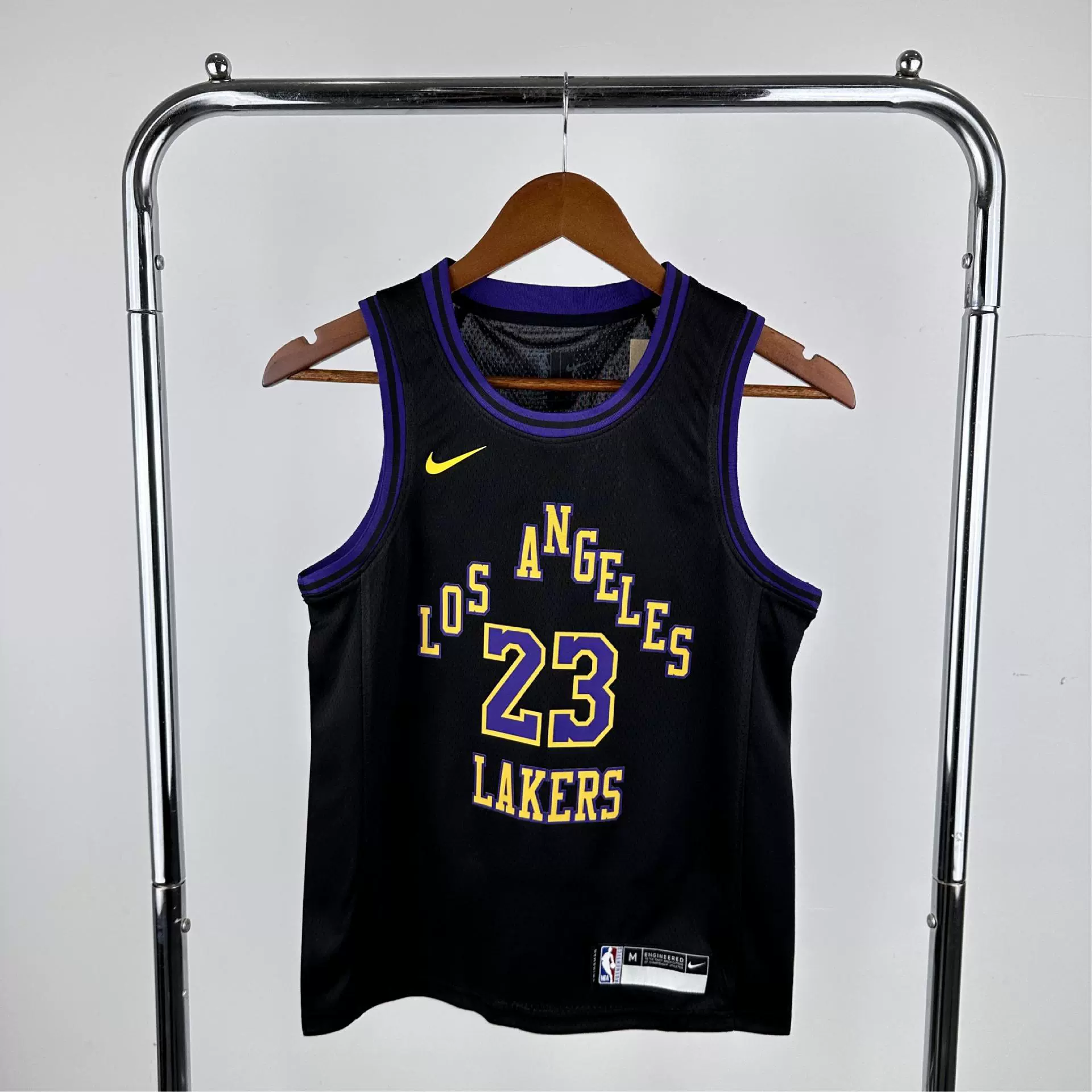 Детская и молодежная одежда. Футболка НБА Lakers Snake Pattern № 77 Дончич № 8 24 Коби № 6 23 Джеймс