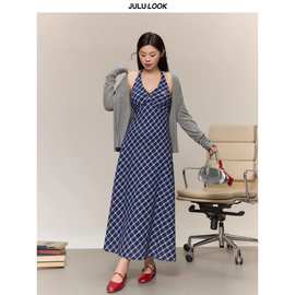 【带刺绣】“傲慢与偏见”微胖mm复古收腰格纹挂脖长裙大码连衣裙