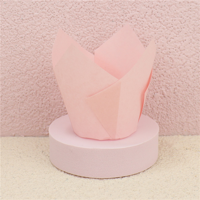 Venta al por mayor Tulip Pink Gradient periódico muffin cake taza de papel resistente a altas temperaturas a prueba de aceite recubierto de encaje muffin titular de papel