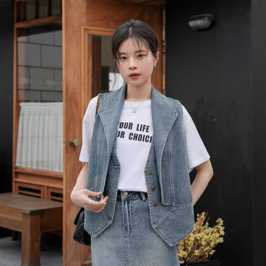 Spring and Summer New Style Sleeveless Short Women's Denim Vest with Fashionable Outerwear for Small People