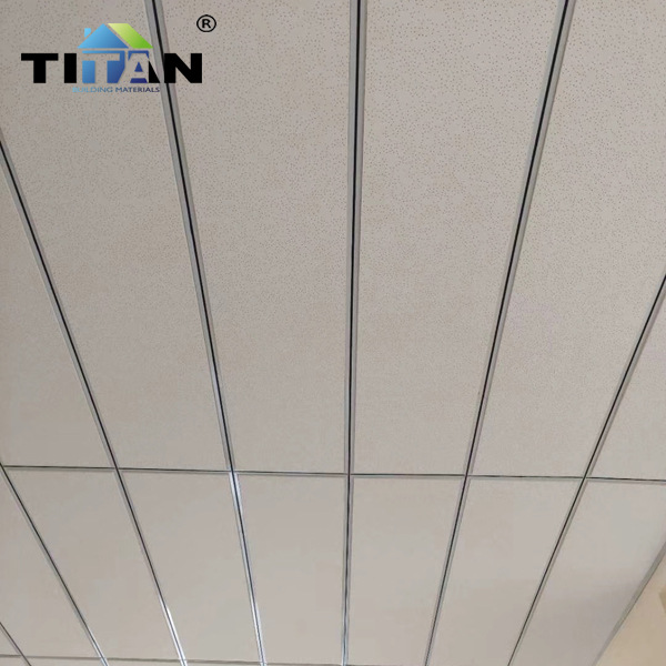 Tablero de lana mineral 600*600 techo techo Tablero absorbente de sonido de lana mineral a prueba de humedad Tablero de aislamiento acústico Tablero absorbente de sonido Gypsophila Tablero decorativo