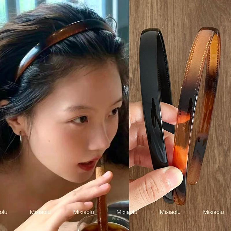 Retro Tortoiseshell Color Toothed Anti-Slip Hairband Ins Style French Acrylic Pressed Hair Headband Simple Black Hairpin Retro Tortoiseshell Color Toothed Anti-Slip Hairband Ins Style French Acrylic Pressed Hair Headband Simple Black Hairpin