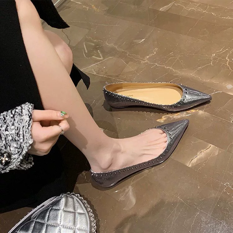 Балетки с заострённым носком, стиль Chanel, коллекция 2024, цвета бежевый/серебристый/нюдовый, размеры 35–40