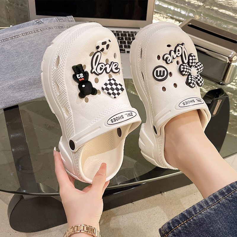 2026 New Ultra-Thick-Soled Clogs for Women, Summer Outdoor Wear, Trendy Cross-Border Ins-Style Versatile Beach Closed-Toe Clogs for Women 2026 New Ultra-Thick-Soled Clogs for Women, Summer Outdoor Wear, Trendy Cross-Border Ins-Style Versatile Beach Closed-Toe Clogs for Women