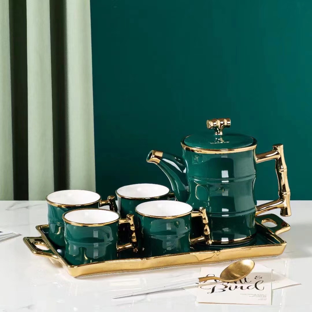 Estilo Europeo noble regalo traje de botella de agua fría Taza de cerámica conjunto de agua de color sólido conjunto de bambú hogar taza de beber