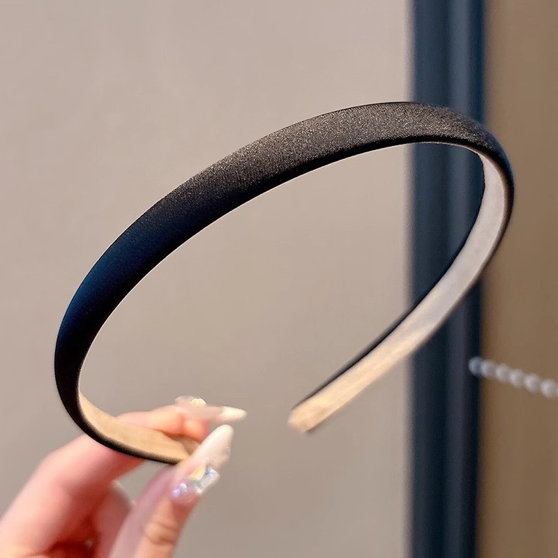 Retro coreano simple arco de cabello con arco de cabello alto cráneo sensación de alto grado otoño y invierno nuevo tipo de arco de cabello gris