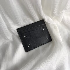 MMM风格新款卡包 信用卡LOGO压花四角钱夹高级感头层平纹牛皮卡包
