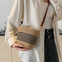 �ļ����вݾ�С����Ů2025�¿߅�ȼپ��������e�ٴ�б��ˮͰ��