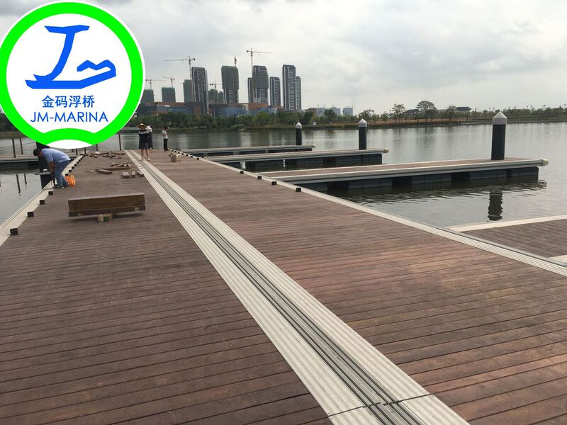 Guangdong Factory for Yacht Dock Plastic Wood Mobile Floating Bridge Water Floating Bridge Water Plank Road Water Floating Platform Guangdong Factory for Yacht Dock Plastic Wood Mobile Floating Bridge Water Floating Bridge Water Plank Road Water Floating Platform