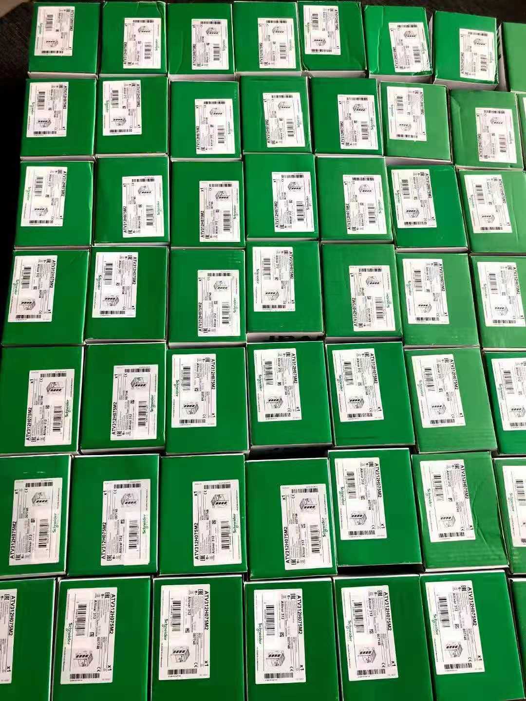 原厂变频器ATV12H018M2/VZ1L530U045T VZ1LM14U016T