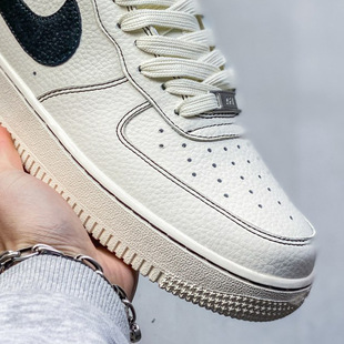 ��ԭ��܊һ̖AF1��ɫ��Ь�����m�������eЬ�r�к��s��H��Ь����