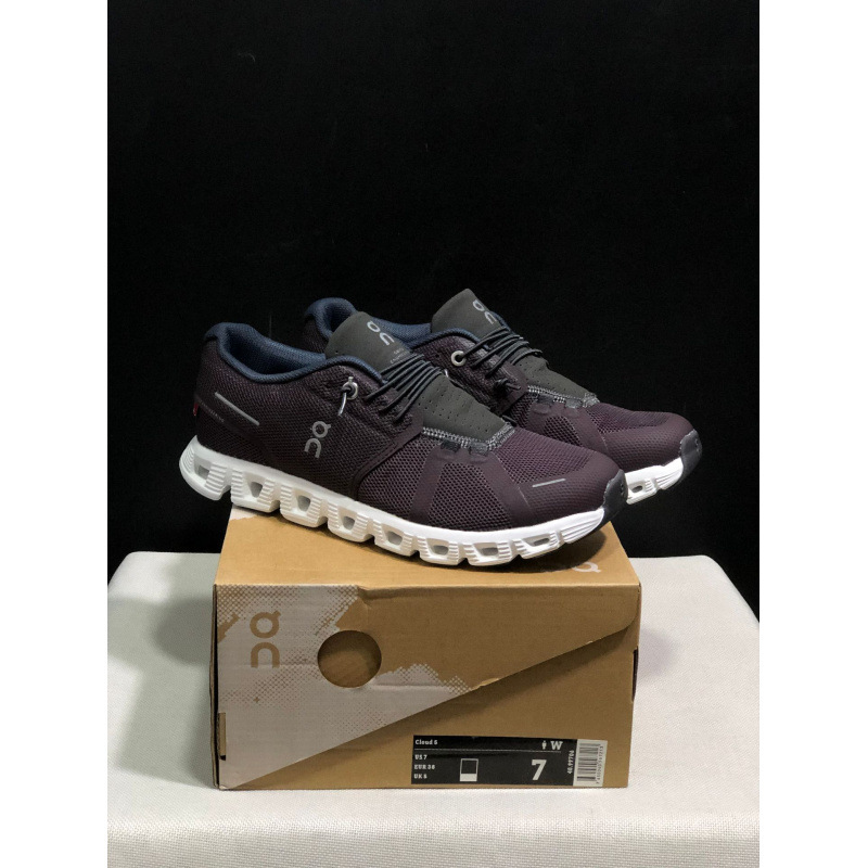 X5—검은색, 보라색, 흰색 배경