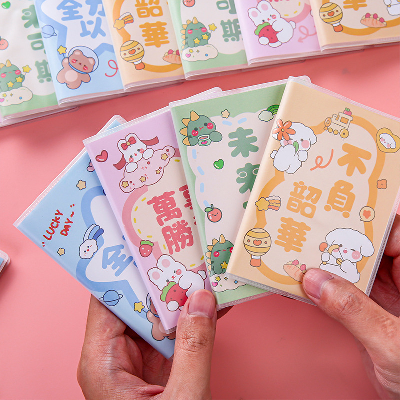 Lindo portátil de bolsillo A7 mini portátil cubierta de plástico cuaderno palabra libro portátil Bloc de notas portátil