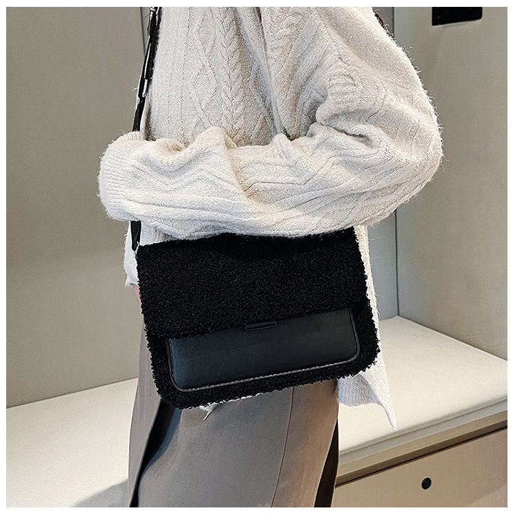 The 2024 new Korean-style trendy square lambskin patchwork single-shoulder crossbody bag is a fashionable and cute small square bag for girls undefined