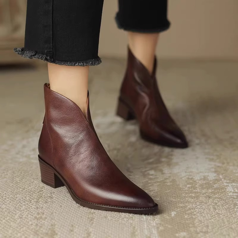 Winter Martin Boots For Women Retro Pointed Toe Mid Heel V Cut Chunky Heel British Style Fashion Boots_vogvips.com