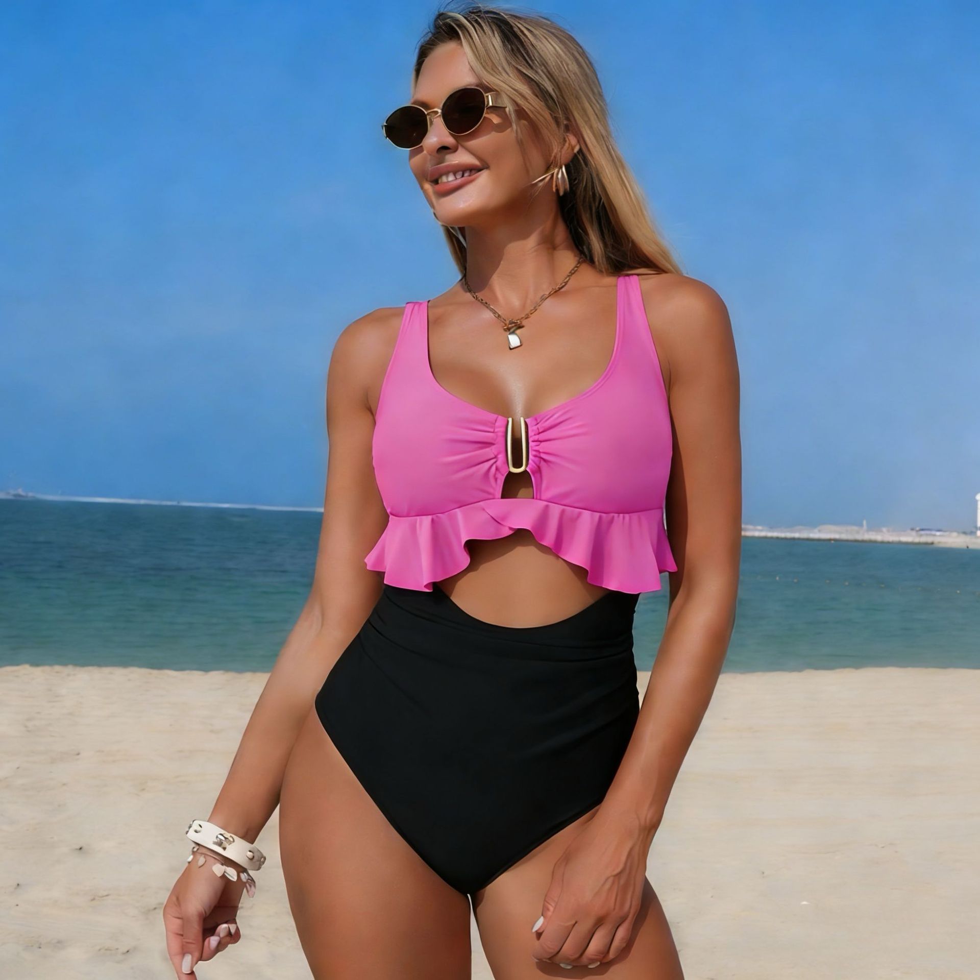 Eleganten Damen Badeanzug Mit Ausschnitt Und U-ausschnitt_voghion.com