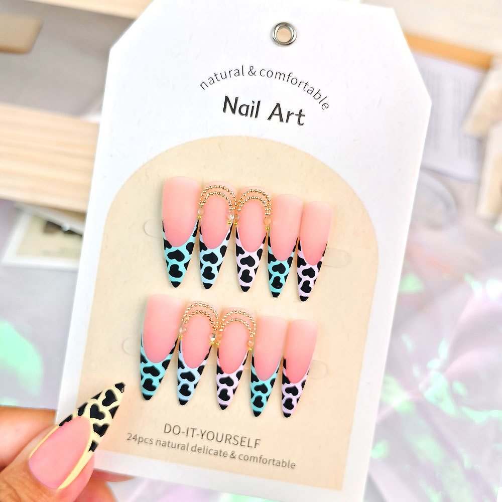 Puntas de uñas postizas de moda europeas y americanas, nuevas pegatinas de uñas postizas para comercio exterior, 24 piezas de uñas postizas hechas a mano.