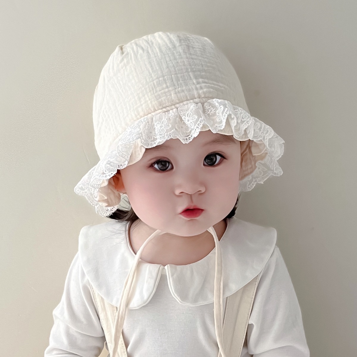 Sombrero de princesa de encaje de bebé primavera y otoño sombrero de bebé de otoño gorro de protección de orejas de la corte gorro de cabeza gorro de bebé de niña gorro de cabeza