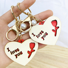 新款木质钥匙扣挂件创意爱心木牌吊坠刻字情侣闺蜜包包挂饰小礼品