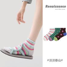 Renaissance����Ů���ഺ�ļ��¿�ʱ��ײɫ����͸���Ͱ�ǳ�ڴ���