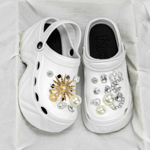 2024 New Fashion Daikin Sun Thick Sole Cave Shoes Women's Summer Height Increase DIY Outer Wear Beach Baotou Sandals