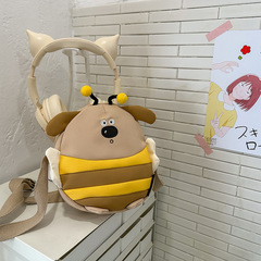 キュートでかわいい蜂バックパックパーソナライズされた 2025 新しい旅行小さなバックパック漫画ガールカジュアルバッグシンプルで多用途