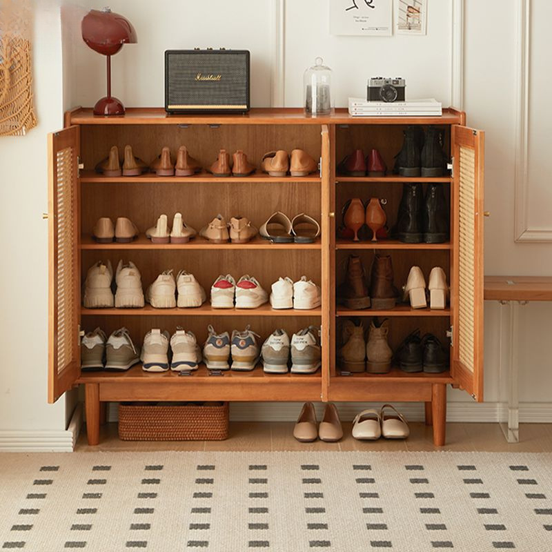 新しい無垢材靴キャビネット籐ドアチェリーウッドカラー小さなアパート玄関収納靴ラック玄関収納キャビネットシンプル