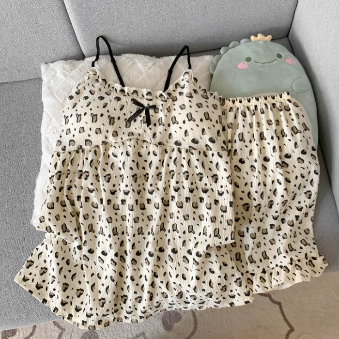 Venta al por mayor transfronteriza de algodón de nube de verano de gran tamaño gordos MM pijamas de cabestrillo para mujer con almohadilla para el pecho de dos piezas