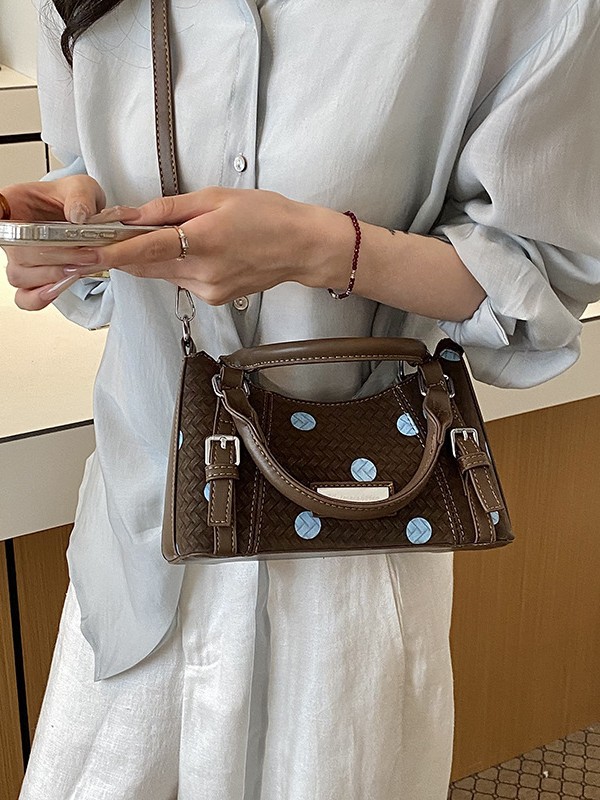 Bolsos de mano de ondas dulces y frescos para mujeres 2026, bolsos cuadrados pequeños de moda, bolsos de hombro de moda para mujeres
