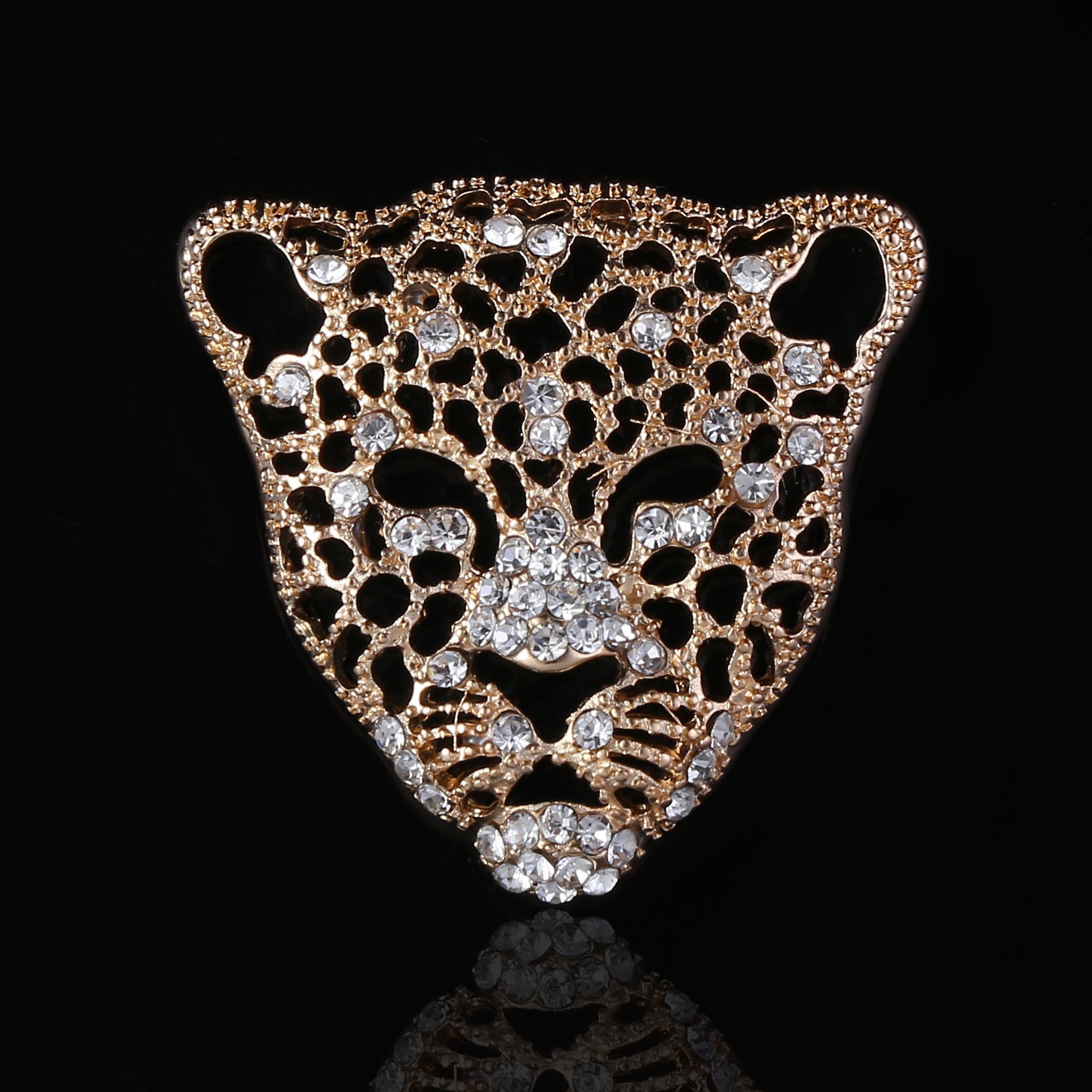 Broches en perles représentant des animaux : abeille, grenouille, libellule, pic, hibou, éléphant, tête de léopard, paon (vente en gros)._voghion.com