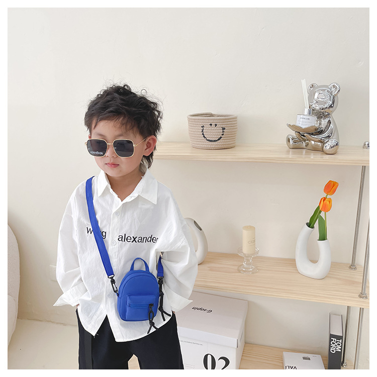 Kid'S Small Oxford Cloth Solid Color Basic Sports Square Zipper Crossbody Bag display picture 9