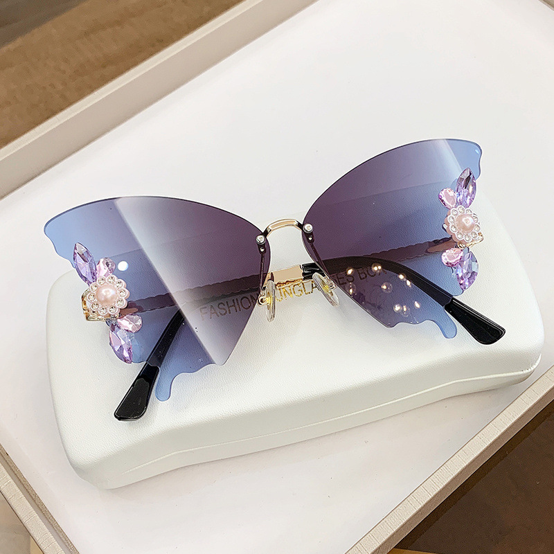 Gafas de sol para mujer de fiesta con forma de mariposa y diamantes incrustados, marco grande, moda y tendencia para street style, nuevo modelo europeo/americano transfronterizo.