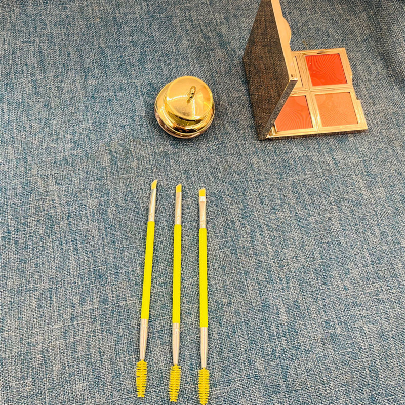 Directo de fábrica sola línea de cabeza oblicua negro cepillo de pestañas rizador de ojos cepillo de cejas cepillo de espiral injerto cepillo de cejas herramientas de belleza