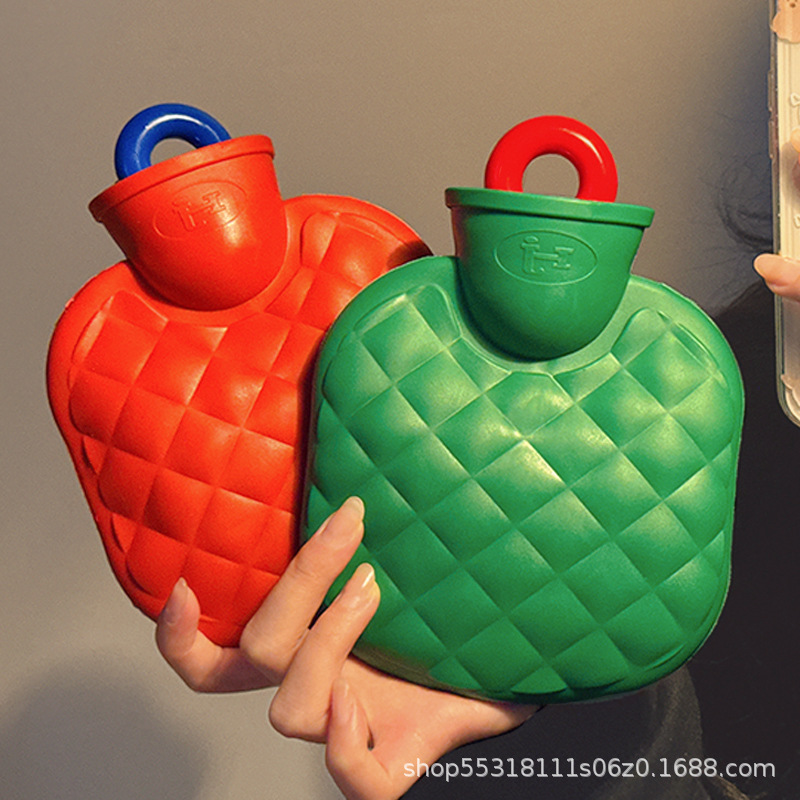 2025新款PVC热水袋注水暖宝宝安全防爆大号可拆卸毛绒热水袋批发