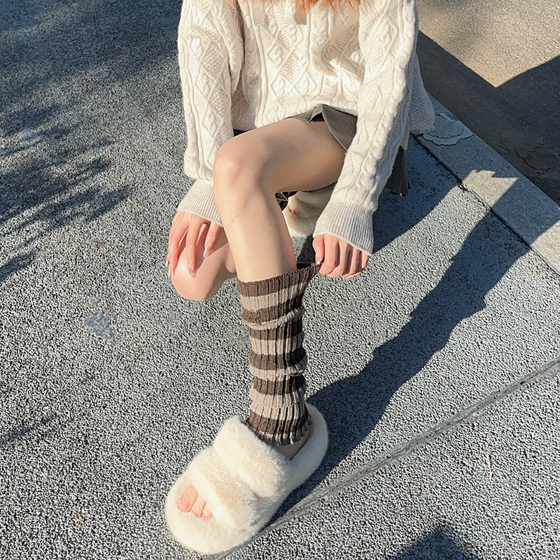 다크 브라운 줄무늬