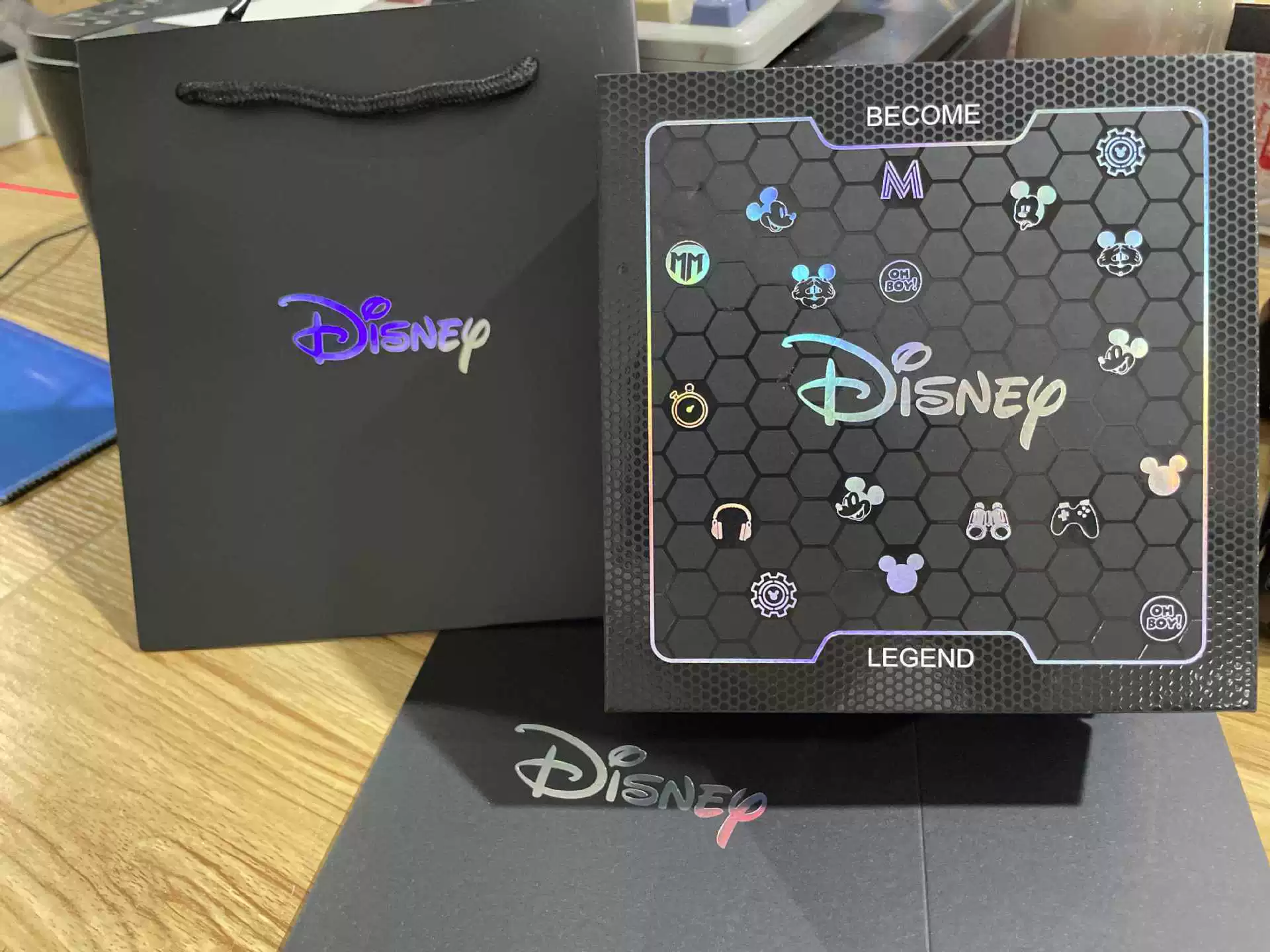 Gift Watch & Jewelry Set (Disney) in Castle Gift Box — Minnie Design, Watch + Necklace