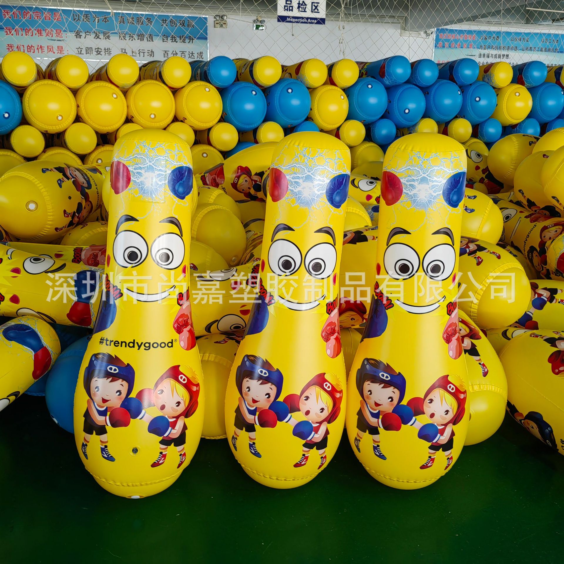 Thickened custom-made new model of children's fitness punching bag with counting function, dinosaur-shaped inflatable punching column